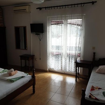 Apartments Regina Sutomore Zewnętrze zdjęcie